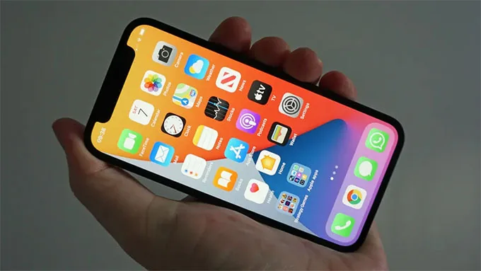màn hình iPhone 12 mini 5,4 inch sắc nét hơn