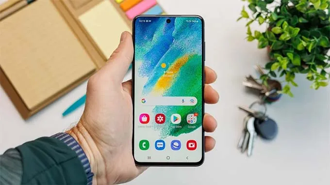 Galaxy S23 FE trang bị chip Exynos sắp ra mắt với giá rẻ bất ngờ, “đe dọa” Galaxy S23