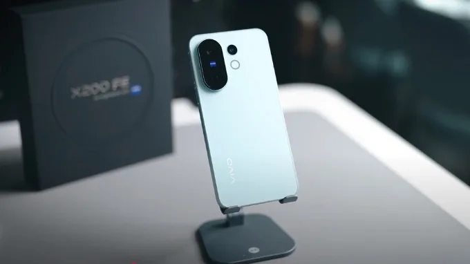 Vivo X200 FE đem đến hiệu năng mạnh mẽ dù nhỏ gọn