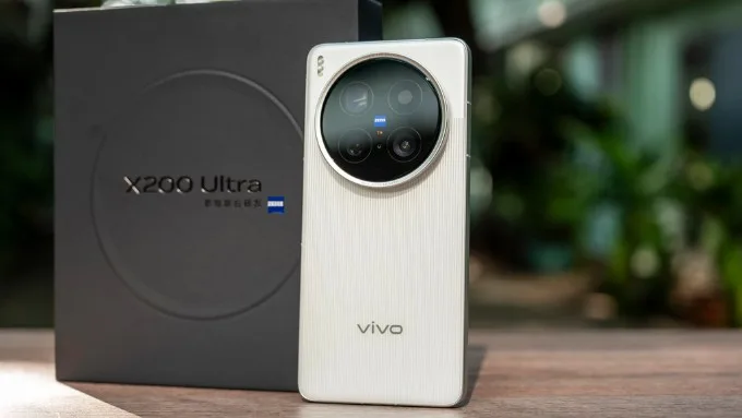 Thiết kế Vivo X200 Ultra