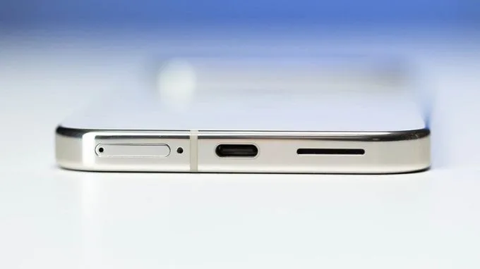 So sánh pin sạc Google Pixel 10 Pro XL và Google Pixel 9 Pro XL