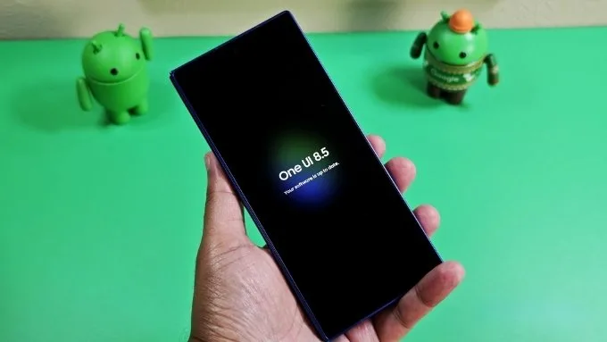 Phần mềm và trải nghiệm: One UI 8.5 cùng Android 16