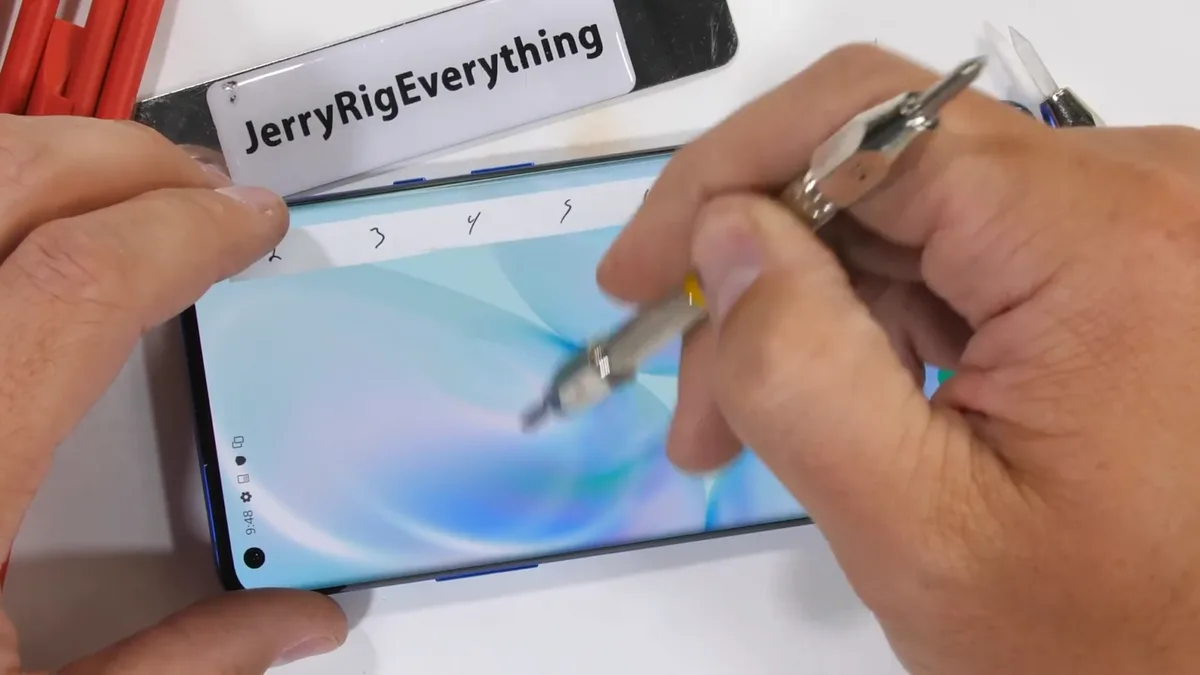 Thử nghiệm màn hình OnePlus 8 Pro