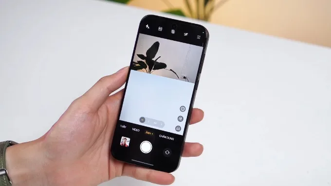 OnePlus 15T trang bị hệ thống 2 camera 50MP