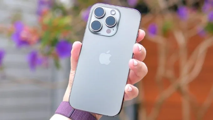 iPhone 16 Pro