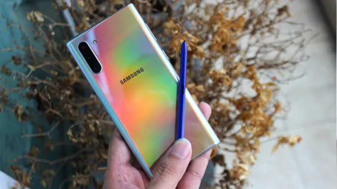 Galaxy Note 5G được tích hợp 3 camera