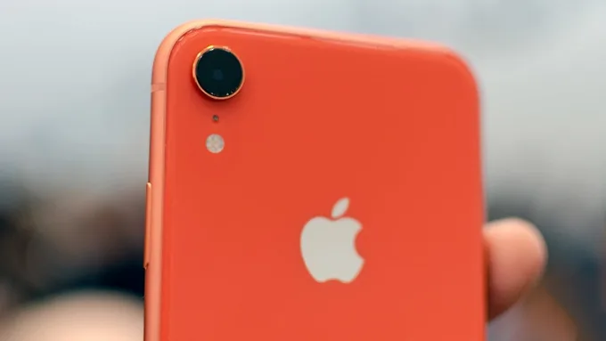 iPhone Xr được thiết lập một camera phía sau duy nhất