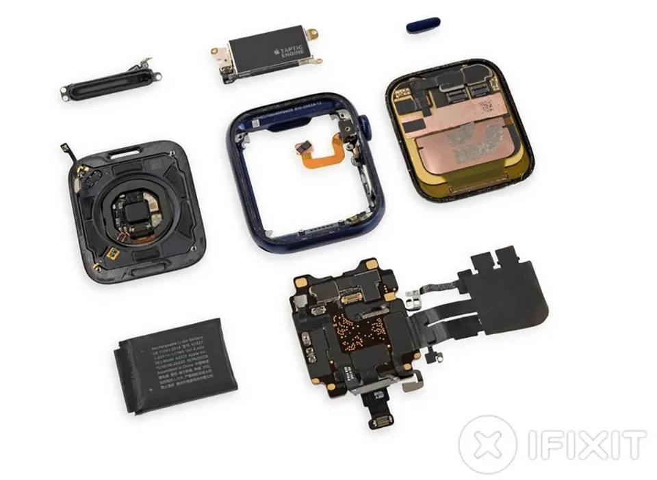 Mổ bụng Apple Watch series 6: Khám phá xem bên trong có gì?