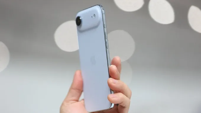 iPhone Air lập kỷ lục với độ mỏng 5.6mm và trọng lượng chỉ 162g