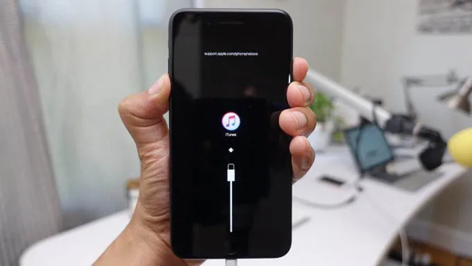 Cách sử dụng tổ hợp phím tắt để vào/ra chế độ DFU trên iPhone 14