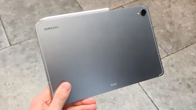 thiết kế của Galaxy Tab S11