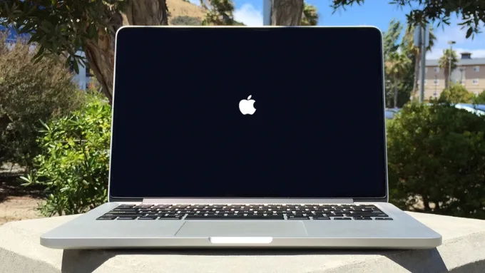 Những thời điểm cần thực hiện xả pin cho MacBook