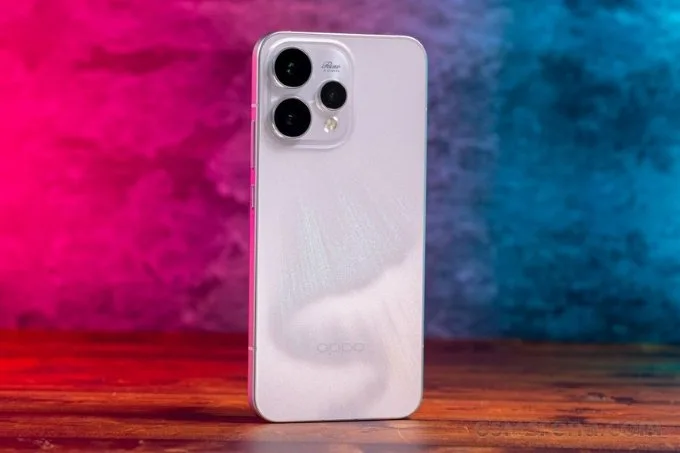 thiet-ke-ngoai-hinh-cua-oppo-reno15-xtmobile
