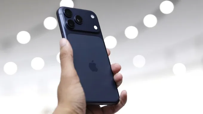 iPhone 17 Pro Max màu Xanh đậm