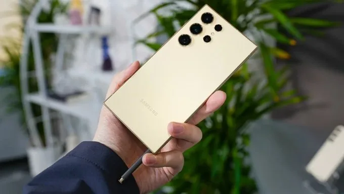 Galaxy S24 Ultra Vàng Titan