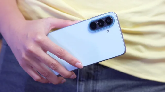 Đánh giá Samsung Galaxy A57 5G về thiết kế