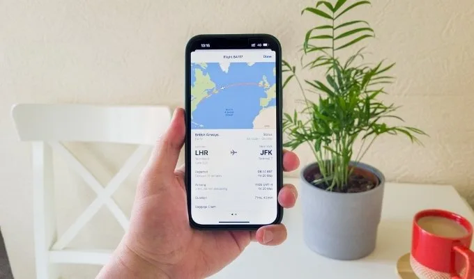 Lợi ích khi theo dõi chuyến bay bằng iPhone