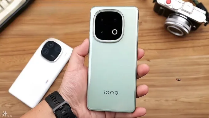 Vivo iQOO 13 5G Xanh
