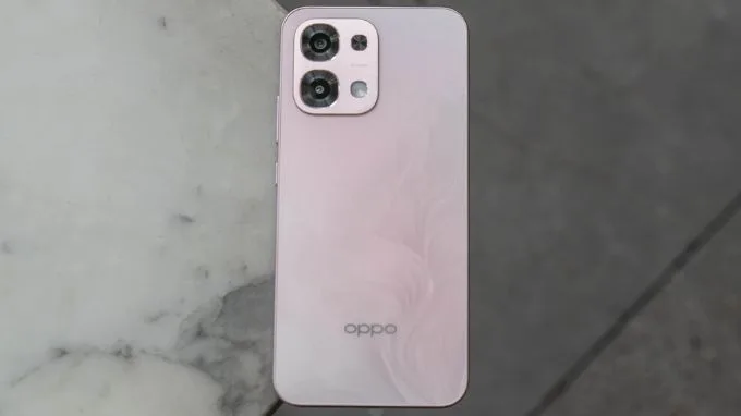 Thiết kế OPPO A6 Pro
