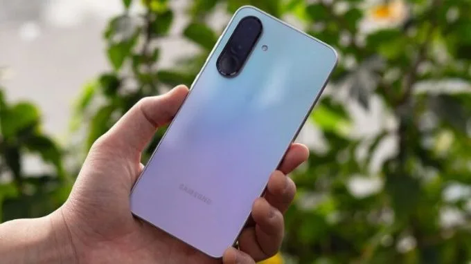 Thiết kế Galaxy A37