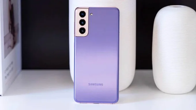 Lưu ý khi mua điện thoại Samsung cũ