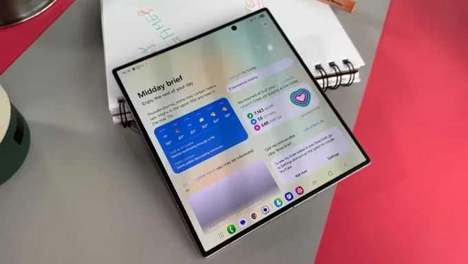 Galaxy Z Fold 7 tiếp cận theo hướng tối ưu cho công việc với One UI 7 (Android 15) được Samsung cam kết cập nhật dài hạn đến 7 năm