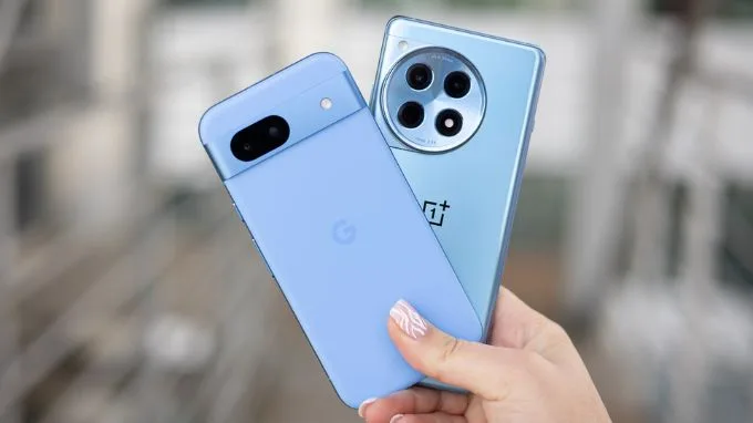 Nên chọn mua Google Pixel 8a hay OnePlus 12R?