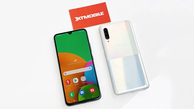 Galaxy A90 sở hữu một sự tinh tế nhẹ nhàng trong thiết kế