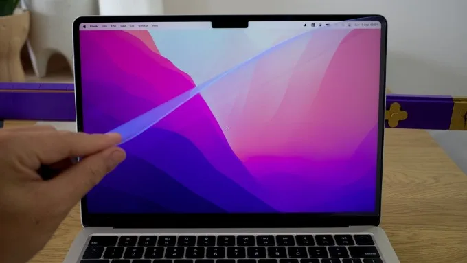 Nhược điểm khi dán màn hình Macbook