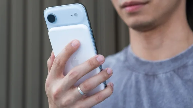 iPhone Air chỉ có viên pin khoảng 3.149 mAh do thiết kế siêu mỏng