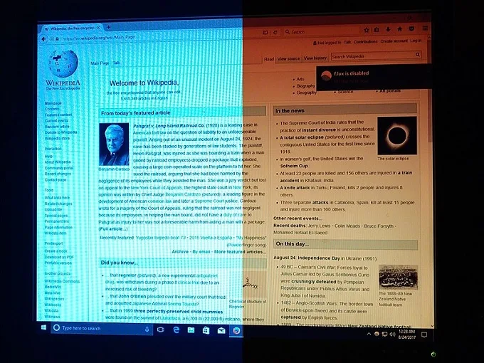 Night Mode giúp chuyển màn hình sang tông màu ấm dịu mắt hơn