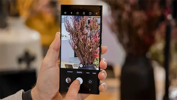 Samsung S23 Ultra đã trở thành điện thoại có khả năng thu phóng tốt nhất