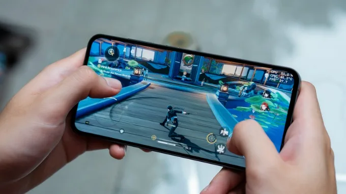 Hiệu năng Samsung S24 FE và OPPO Reno 13 Pro