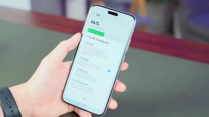 Pin là sự khác biệt lớn giữa HONOR Magic 8 Pro vs Galaxy S25 Ultra
