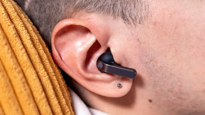 So sánh Galaxy Buds 4 Pro và AirPods Pro 2 về chống ồn cho thấy cả hai đều là lựa chọn xuất sắc