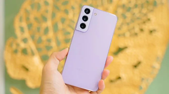 Samsung Galaxy S22 màu tím