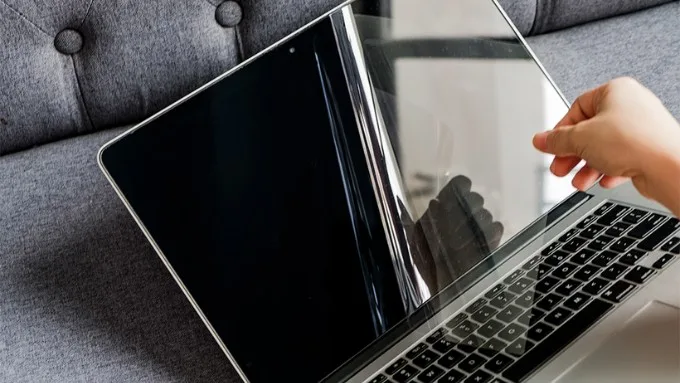 Kinh nghiệm chọn miếng dán màn hình Macbook chất lượng