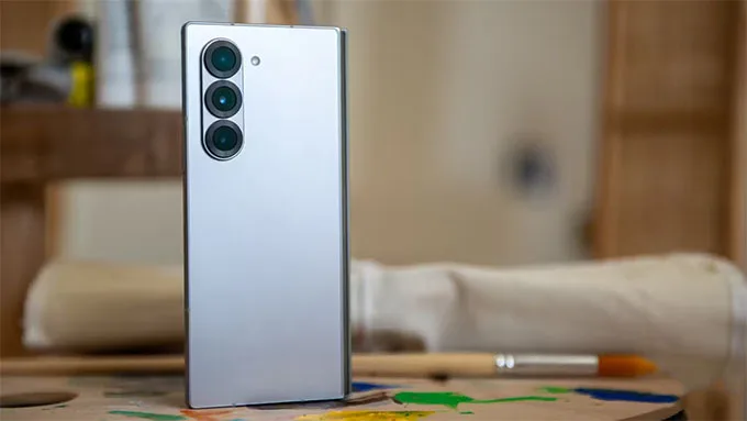 Galaxy Z Fold 6 Slim sẽ được nâng cấp camera dưới màn hình.