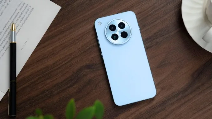 Thiết kế của OPPO Find X8s