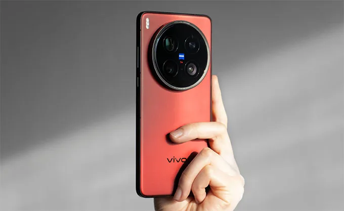 vivo X200 Ultra có kích thước 163.1 x 76.8 x 8.7 mm và nặng 229g