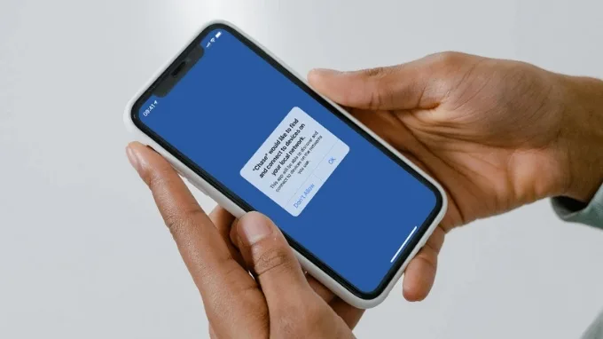 Có nên cho phép truy cập mạng cục bộ trên iPhone?
