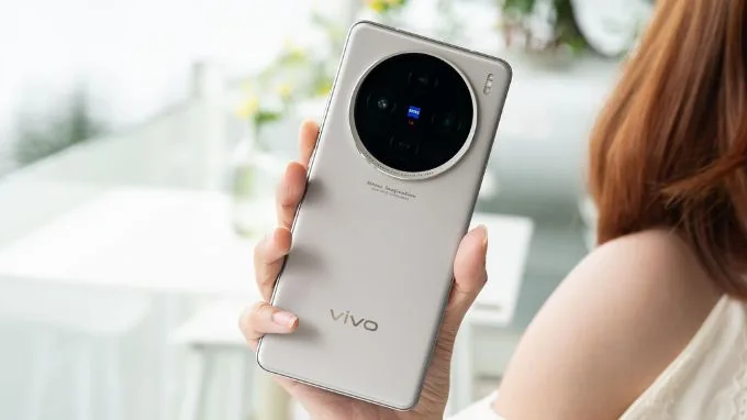 Thiết kế Vivo X100S