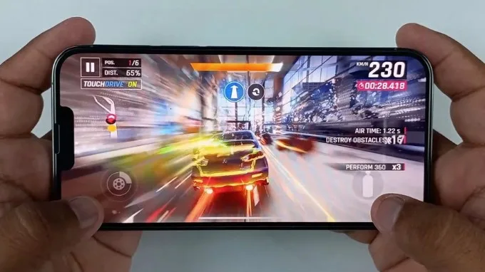 Chơi Asphalt 9: Legends trên iPhone 12 Pro Max