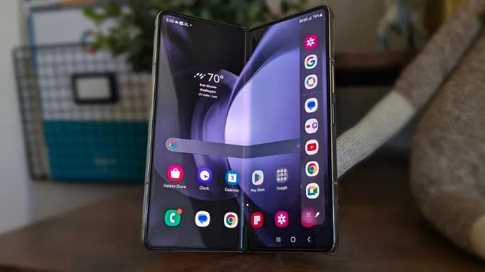 Galaxy Z Fold 5 là điện thoại Samsung Galaxy Z mới nhất