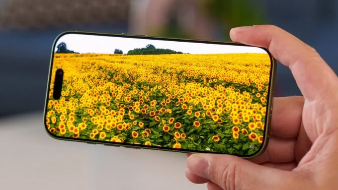 Màn hình iPhone 17