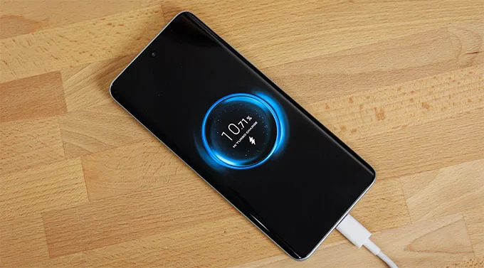 Xiaomi Redmi Note 15 và Glaxy A07 5G đều được trang bị viên pin 6000mAh