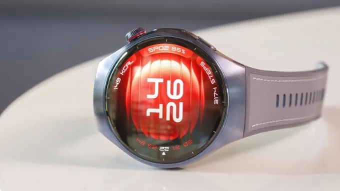 Huawei Watch 5 mang đến sự linh hoạt với 2 tùy chọn kích thước 42mm và 46mm