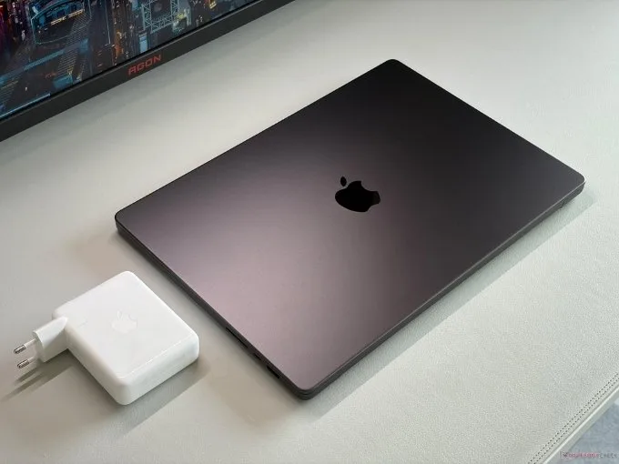 Đánh giá MacBook Pro M5 Pro (2026) về pin sạc