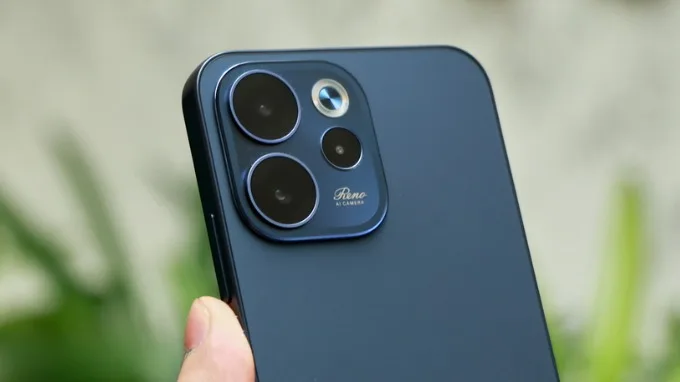 OPPO Reno15 F được trang bị camera chính 50MP