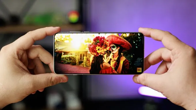 Đánh giá độ sáng màn hình của Oppo Find X8 Ultra
